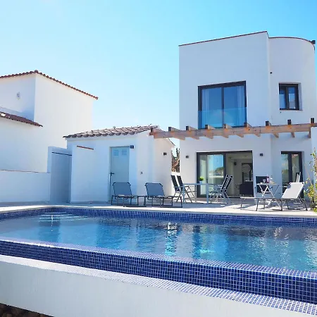 Alberes By Interhome