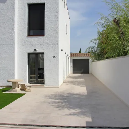 Alberes By Interhome