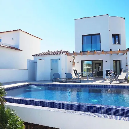 Alberes By Interhome Empuriabrava