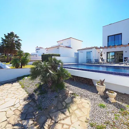 Casa de Férias Alberes By Interhome