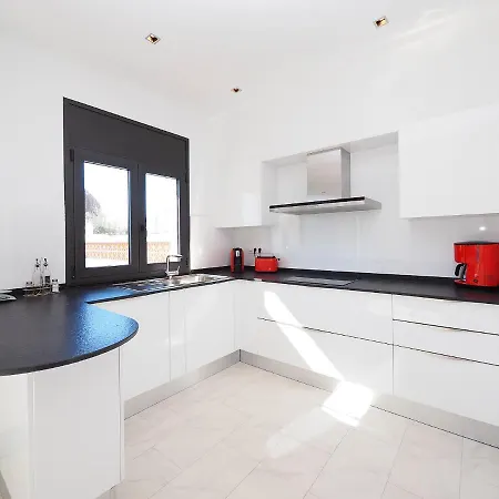 Alberes By Interhome